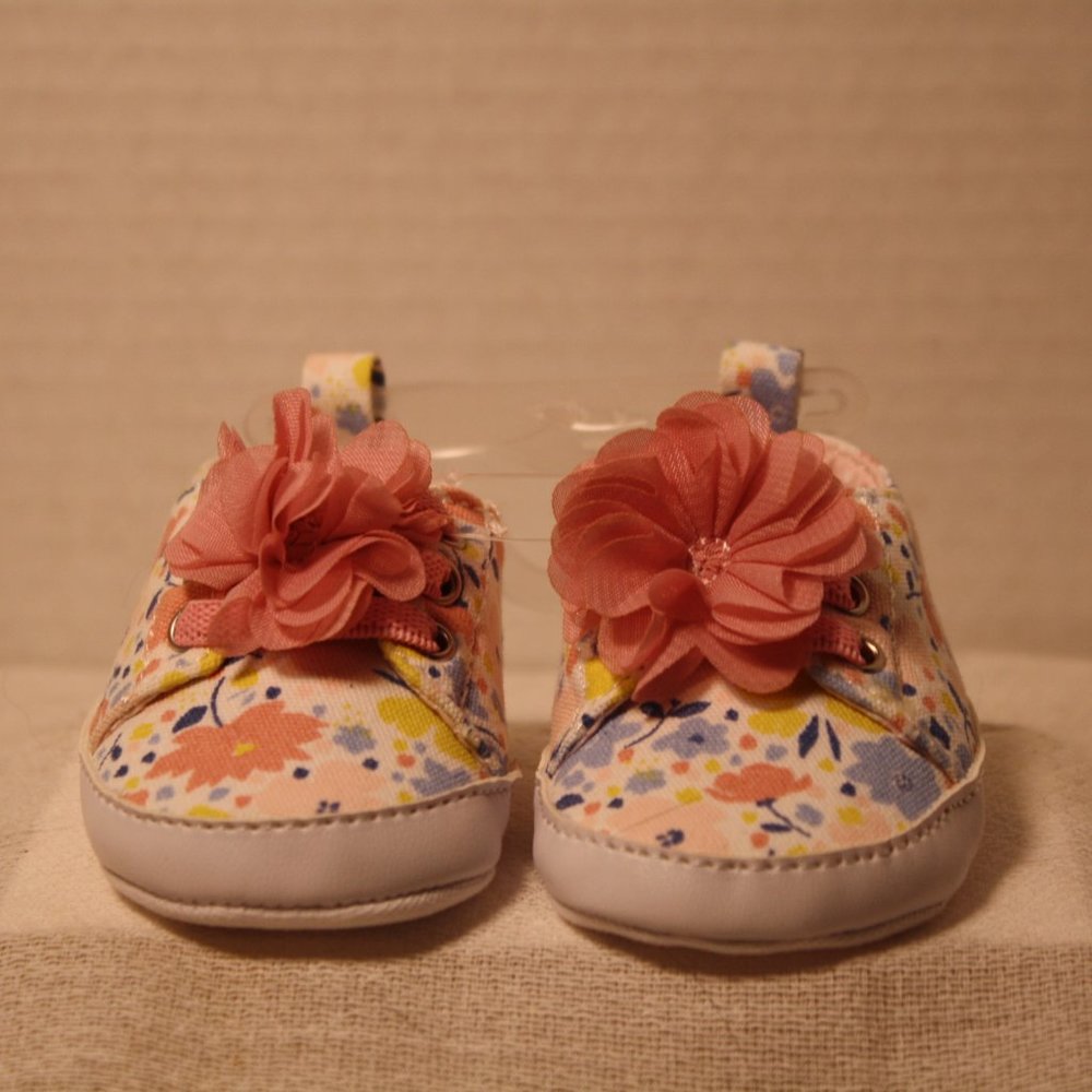 Newborn Baby Shoes floral design with Flower Bow